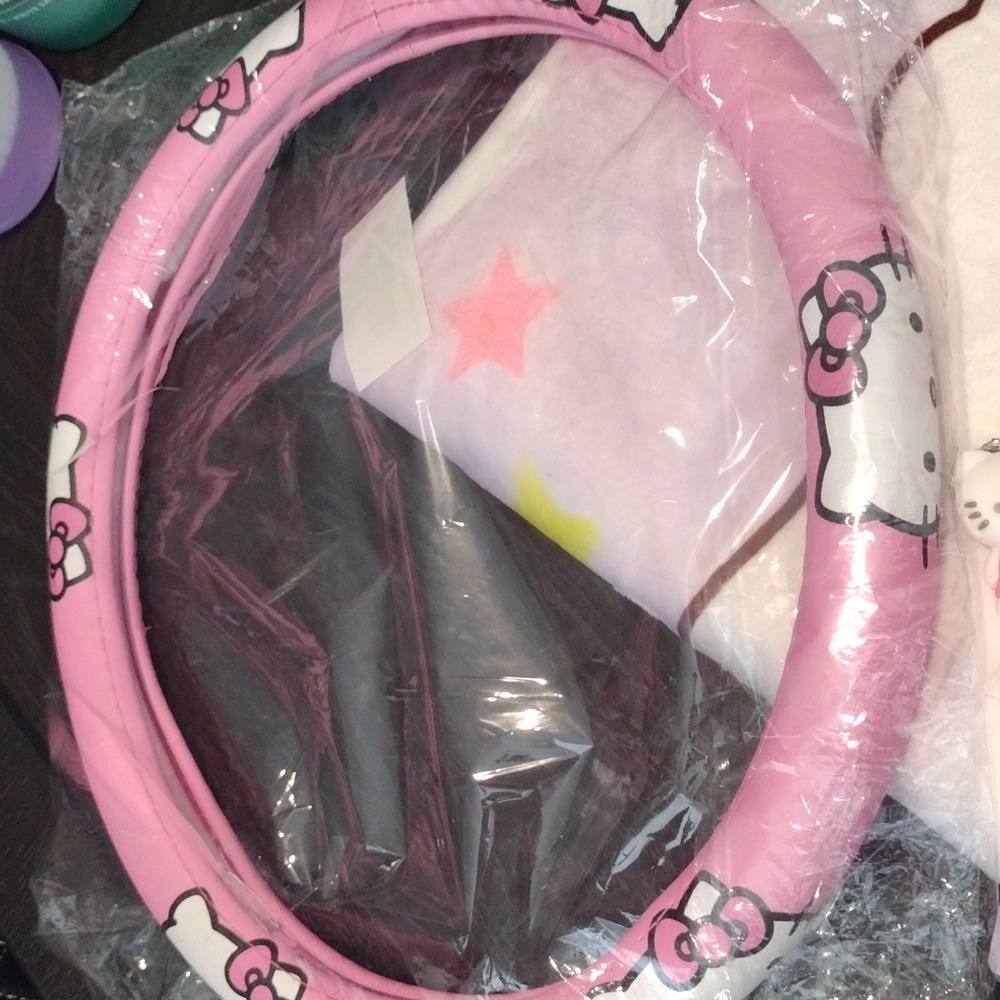 🩷💝Hello Kitty Sanrio Bundle💝🩷 - Picture 17 of 17